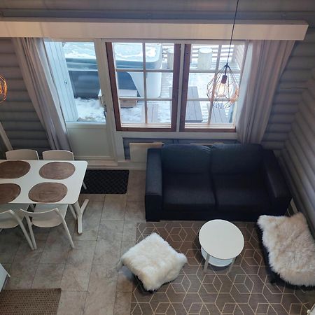 Villa Soepoe Moekki Himoksella Palveluiden Vieressae Jämsä Exterior foto